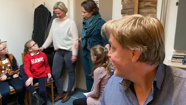 Bennie met Kinderkoor Wonderwijs