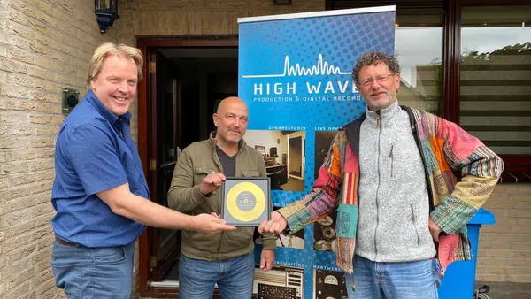 Uitreiking gouden plaat aan Just John